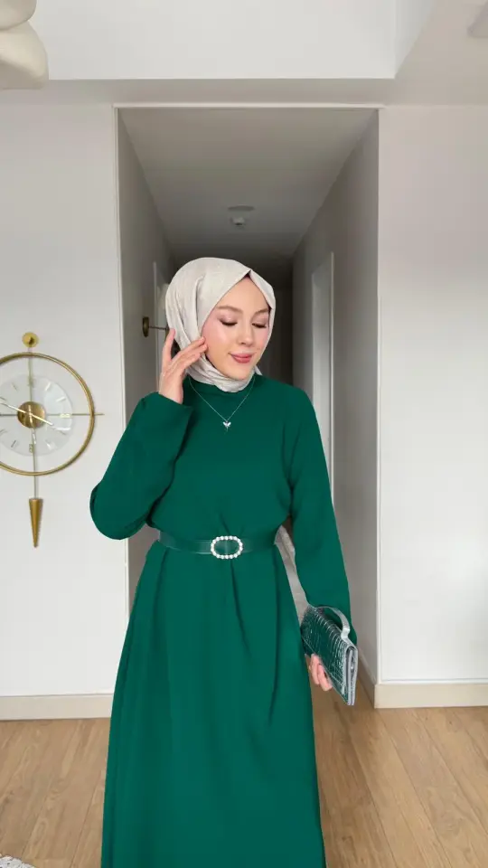 Yeni Sezon Eslem Elbise Krep Kemerli Zümrüt Yeşili
