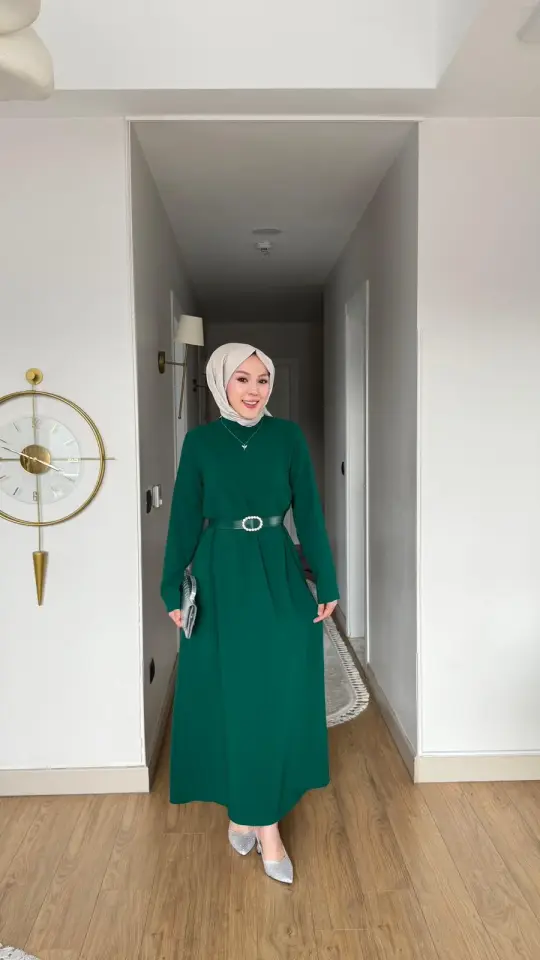 Yeni Sezon Eslem Elbise Krep Kemerli Zümrüt Yeşili