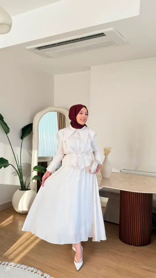 Yeni Sezon Burçin Takım Saten Beyaz