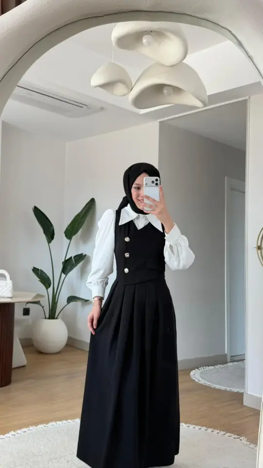 Yeni Sezon Ela Jile (Gömlek Hediyeli) Siyah