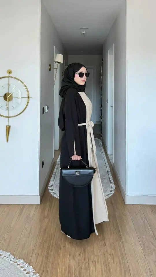 Yeni Sezon Noor Abaya (ABAYA - İÇLİK 2 PARÇA VE KUŞAKLI) Siyah
